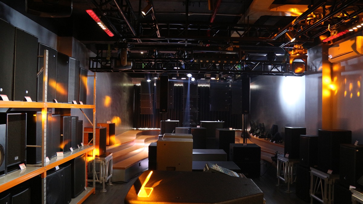 Ấn tượng trải nghiệm showroom âm thanh cao cấp Phuc Thanh Elite Audio, thiết kế theo gu thưởng thức của từng khách hàng - IMG 3115