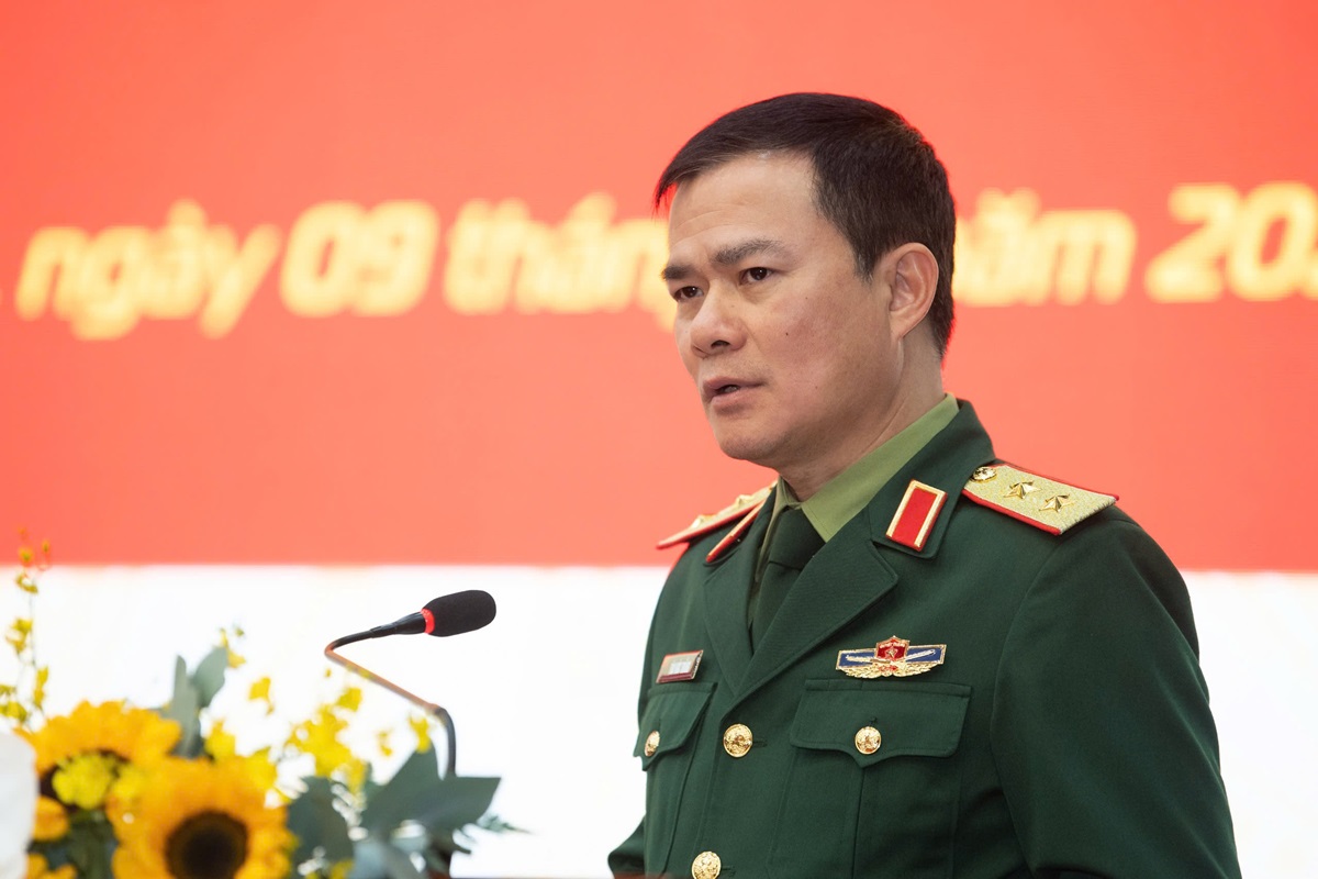 Viettel đạt doanh thu kỷ lục 220 nghìn tỷ đồng năm 2025 - Trung tuong Tao Duc Thang Chu tich kiem Tong Giam doc Tap doan Viettel phat bieu tai Hoi nghi