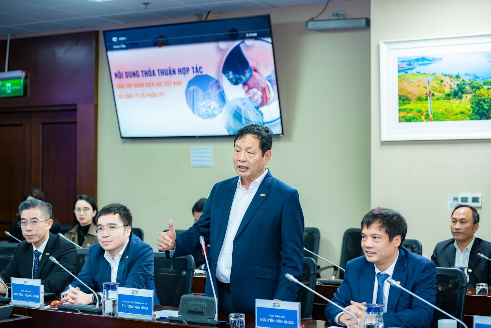 EVN và FPT ký hợp tác thúc đẩy chuyển đổi số – chuyển đổi xanh – chuyển đổi AI ngành điện lực 1 EVN và FPT ký hợp tác thúc đẩy chuyển đổi số – chuyển đổi xanh – chuyển đổi AI ngành điện lực - image 129