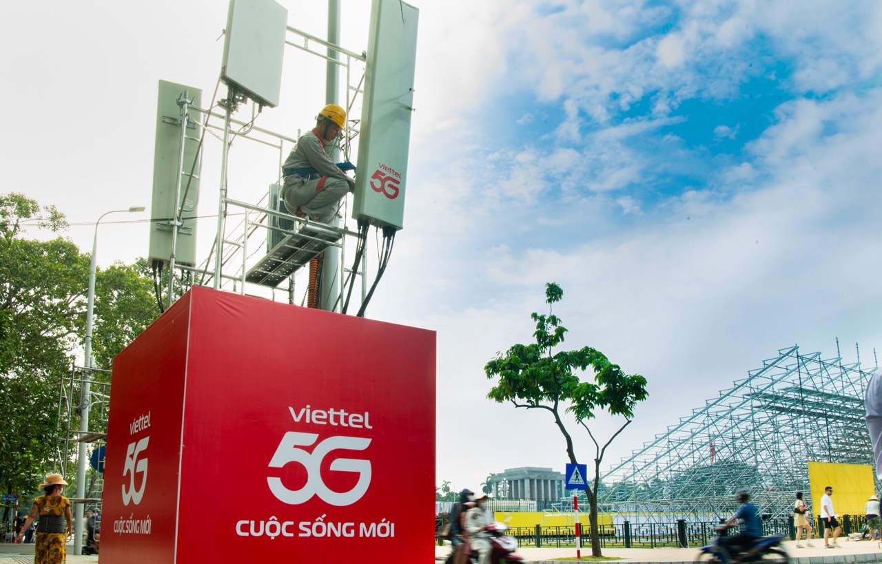 “Tết Vẹn Toàn”, các công ty thuộc Viettel đồng loạt có ưu đãi ý nghĩa - Tet Binh Ngo la tet dau tien nguoi dung co the su dung 5G tren ca nuoc tai cac su kien lon