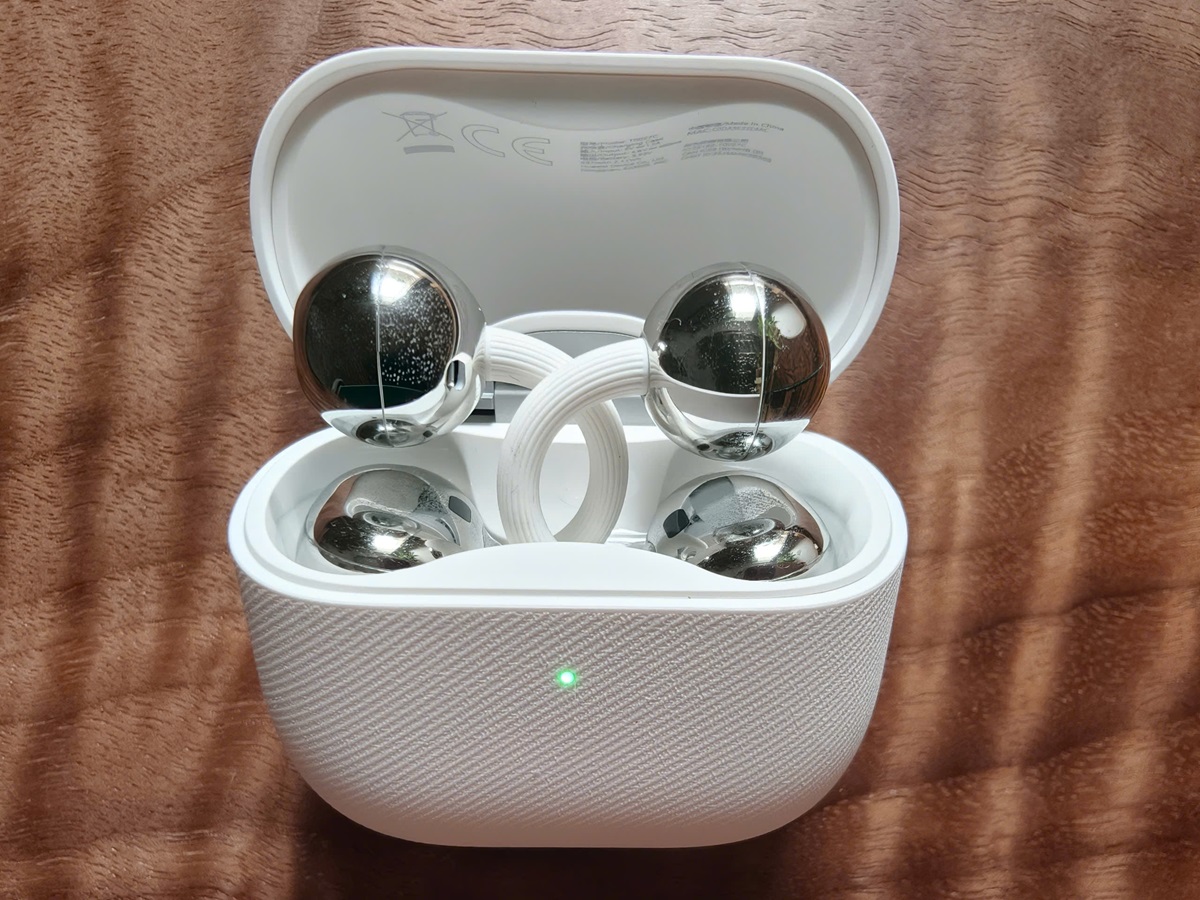 Tai nghe HUAWEI FreeClip 2: Vừa thưởng thức âm nhạc, vừa khuyên tai cá tính, quà đẹp cho lễ Tình nhân - z7525352126539 3eccc3f8b90c84e2a4a56172c5c3e6a7