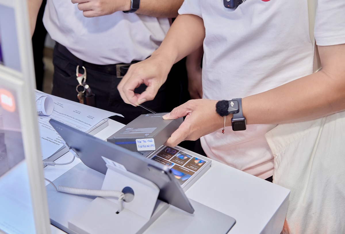 Di Động Việt trả hàng và mở bán Galaxy S26 series xuyên đêm, quà tặng giá trị cho người đặt sớm - Copy of LB 4668