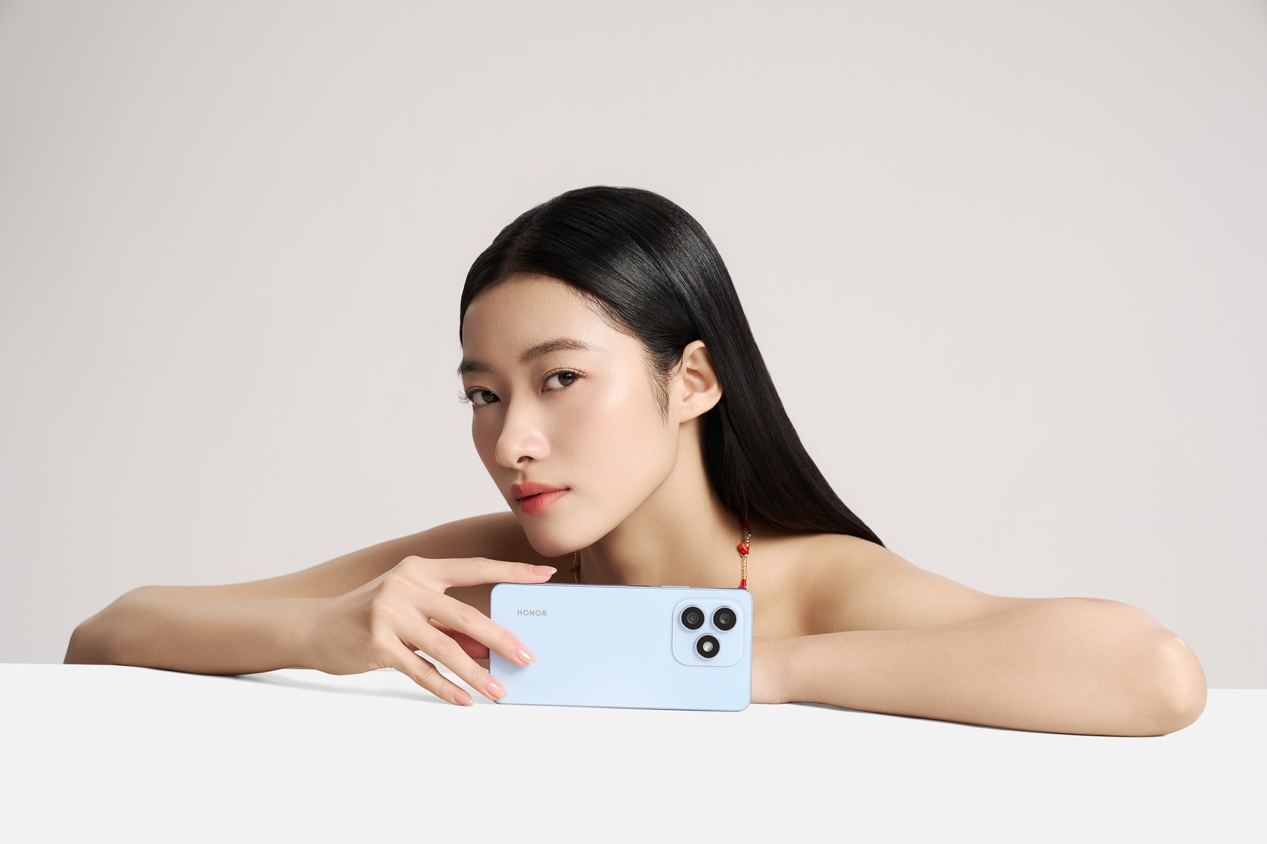 HONOR X8d, smartphone pin 7000mAh thân máy mỏng, có camera AI và nút AI riêng, giá bất ngờ - HONOR X8d moi ra mat