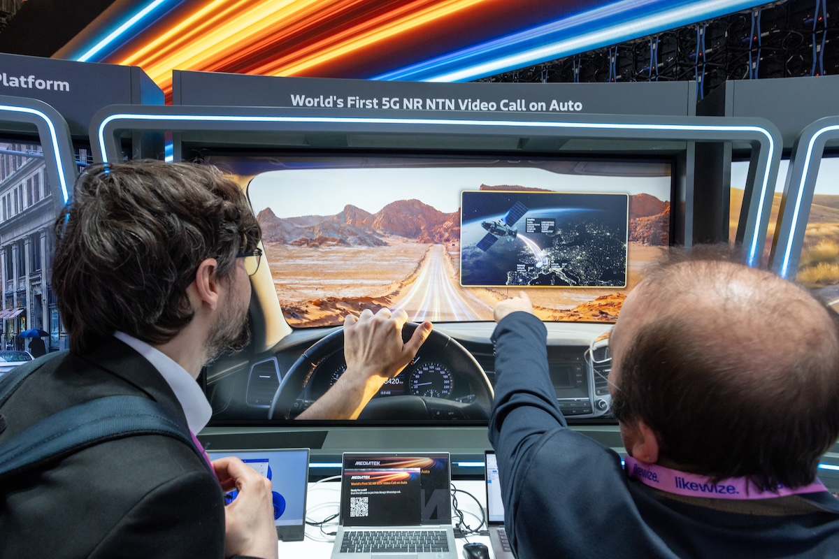 MWC 2026 - MediaTek trình diễn công nghệ AI cho cuộc sống - MediaTek 3