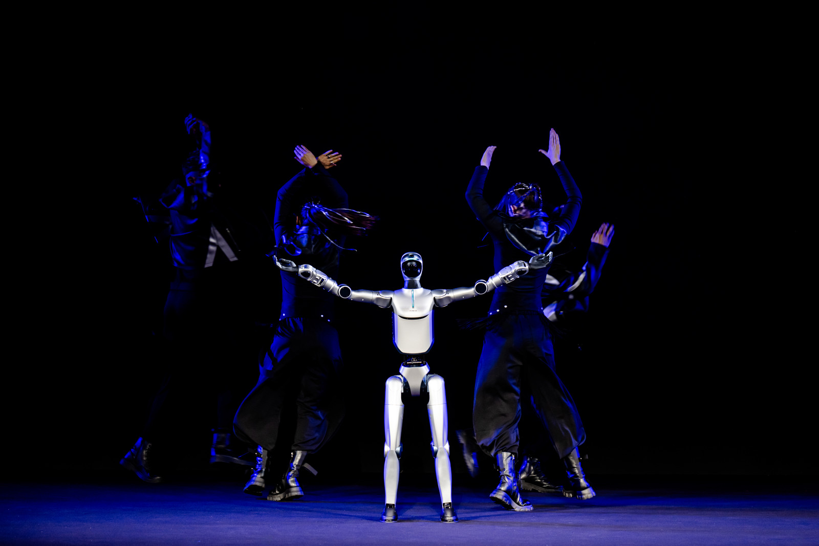 MWC 2026 - HONOR Robot Phone ra mắt, một hình thái smartphone mới khởi đầu 1 MWC 2026 - HONOR Robot Phone ra mắt, một hình thái smartphone mới khởi đầu - PAN 6145 4412169505