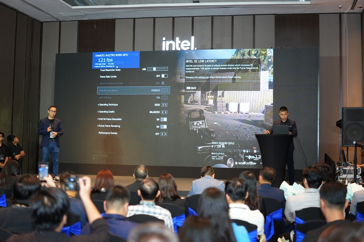 Laptop trang bị Intel Core Ultra Series 3 mới nhất ra mắt tại Việt Nam - hiệu năng, đồ họa và xử lý AI ấn tượng - intel core ultra series 3 su kien ra mat 06