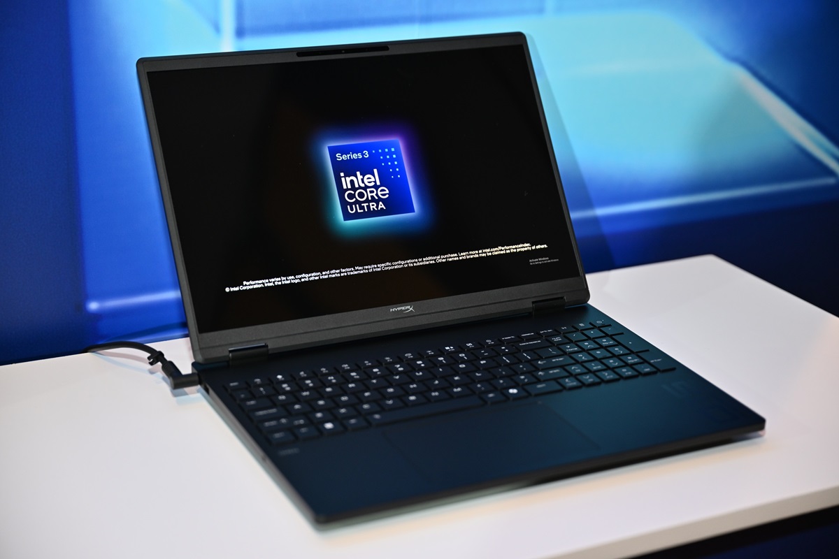 Laptop trang bị Intel Core Ultra Series 3 mới nhất ra mắt tại Việt Nam - hiệu năng, đồ họa và xử lý AI ấn tượng - intel core ultra series 3 su kien ra mat 24