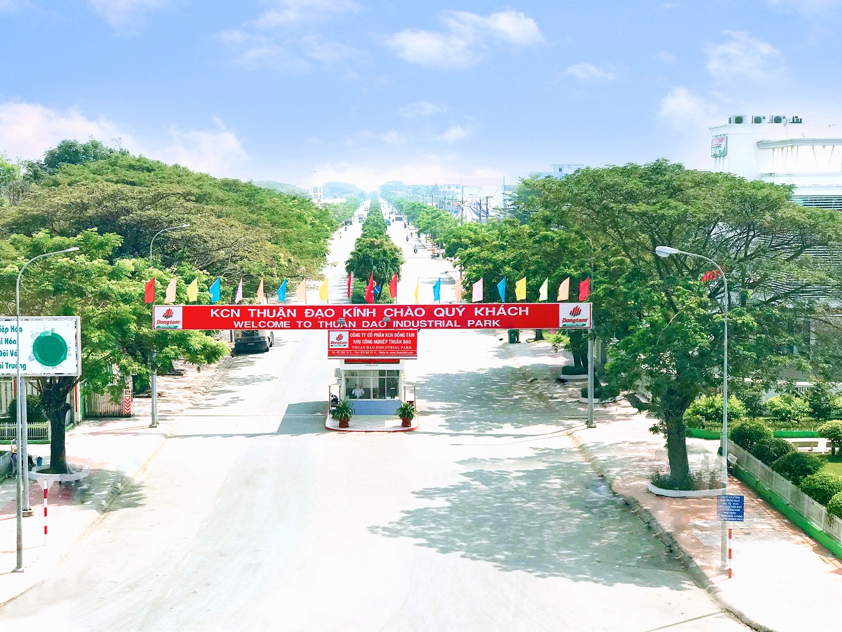 Khánh thành nhà máy thép Hòa Phát, Tây Ninh, công suất hơn 400.000 tấn mỗi năm, tại Khu Công nghiệp Đồng Tâm - KCN Thuan Dao