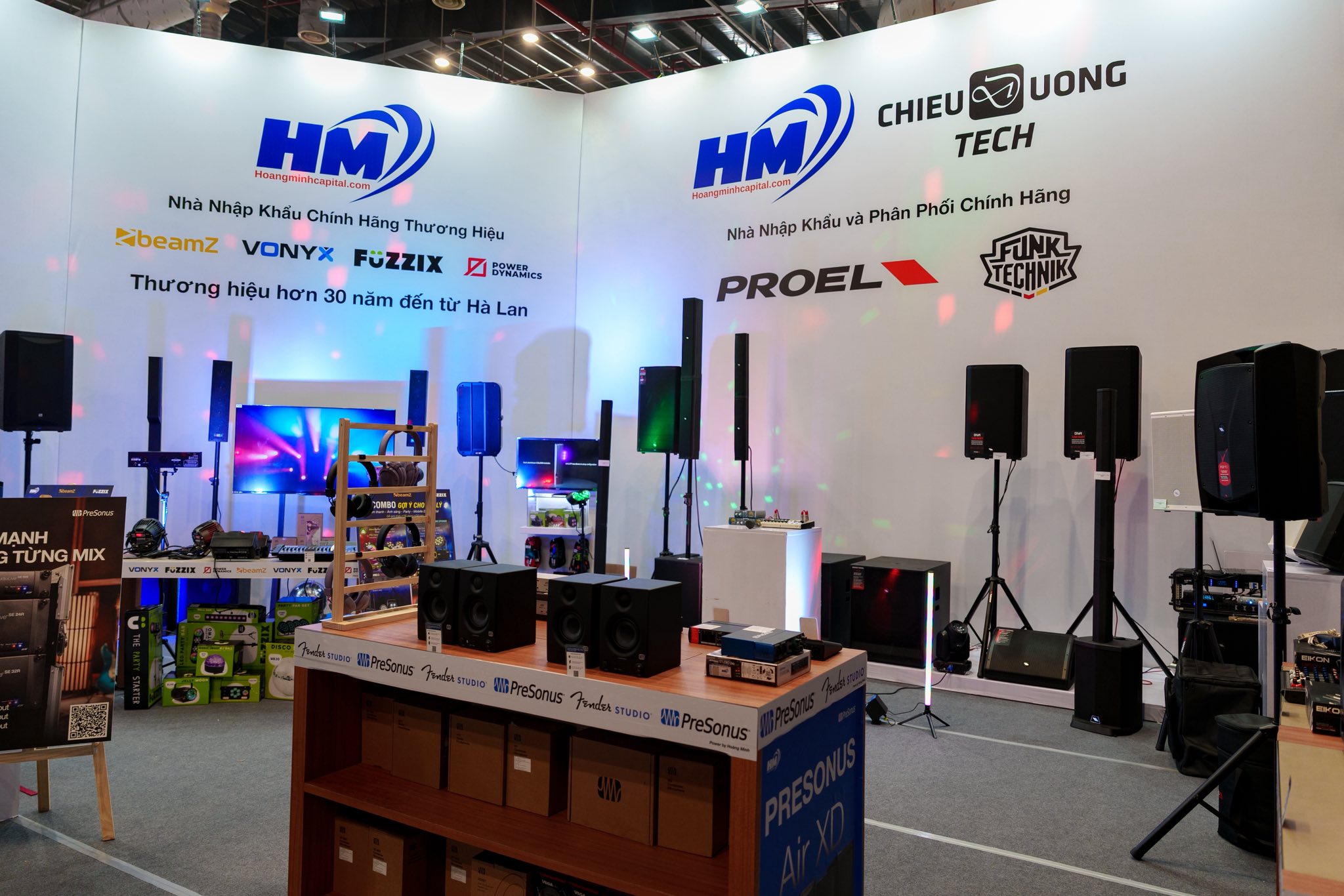 PLASE SHOW 2026, đã tai và sướng mắt trước 100 thương hiệu thiết bị biểu diễn chuyên nghiệp - 697792987 26849880681307014 5867999826378545742 n