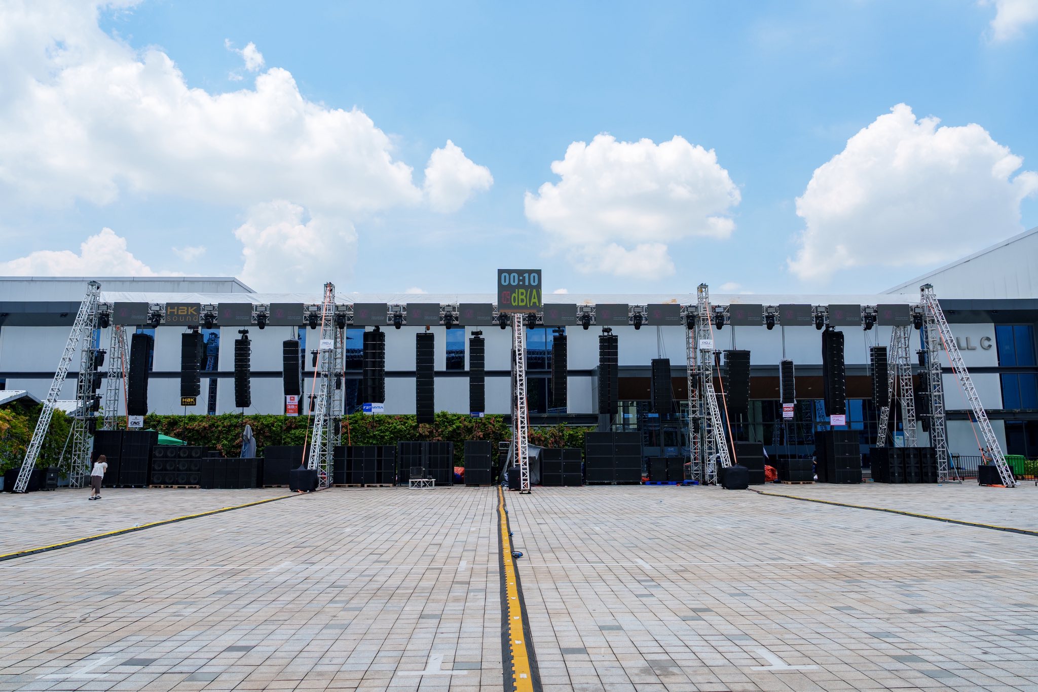 PLASE SHOW 2026, đã tai và sướng mắt trước 100 thương hiệu thiết bị biểu diễn chuyên nghiệp - 700955670 26849885594639856 5038324136020989127 n
