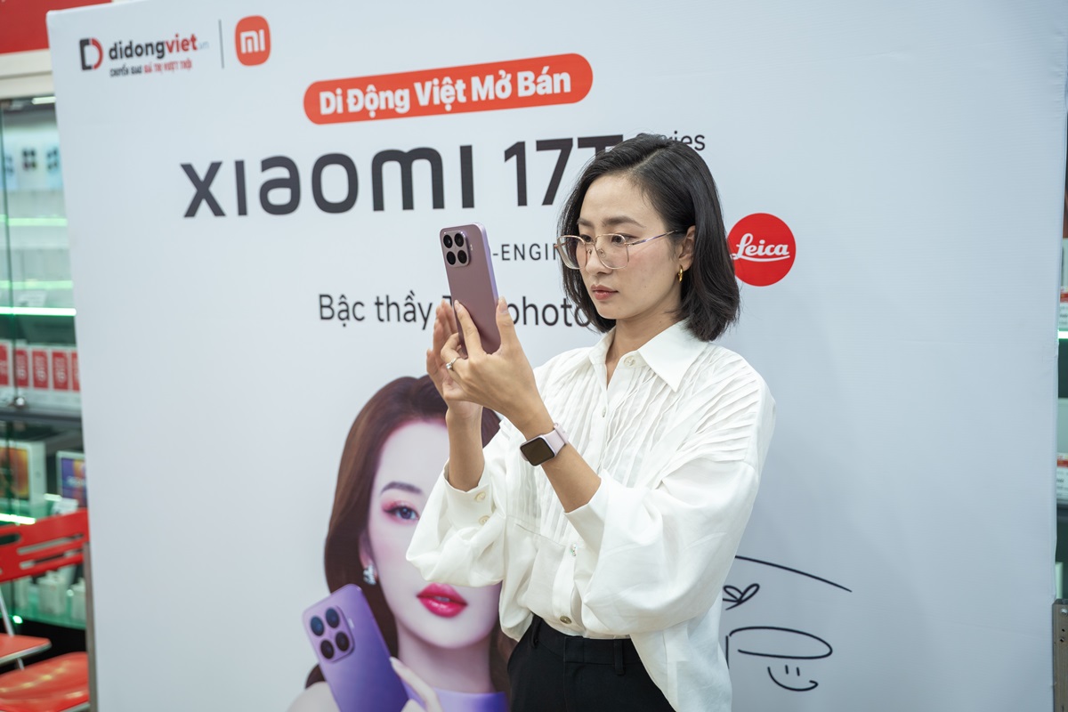 Giới trẻ hào hứng trải nghiệm và đặt mua sớm Xiaomi 17T series tại Di Động Việt, ưu đãi đến 5,5 triệu đồng 4 Giới trẻ hào hứng trải nghiệm và đặt mua sớm Xiaomi 17T series tại Di Động Việt, ưu đãi đến 5,5 triệu đồng - DSC04693