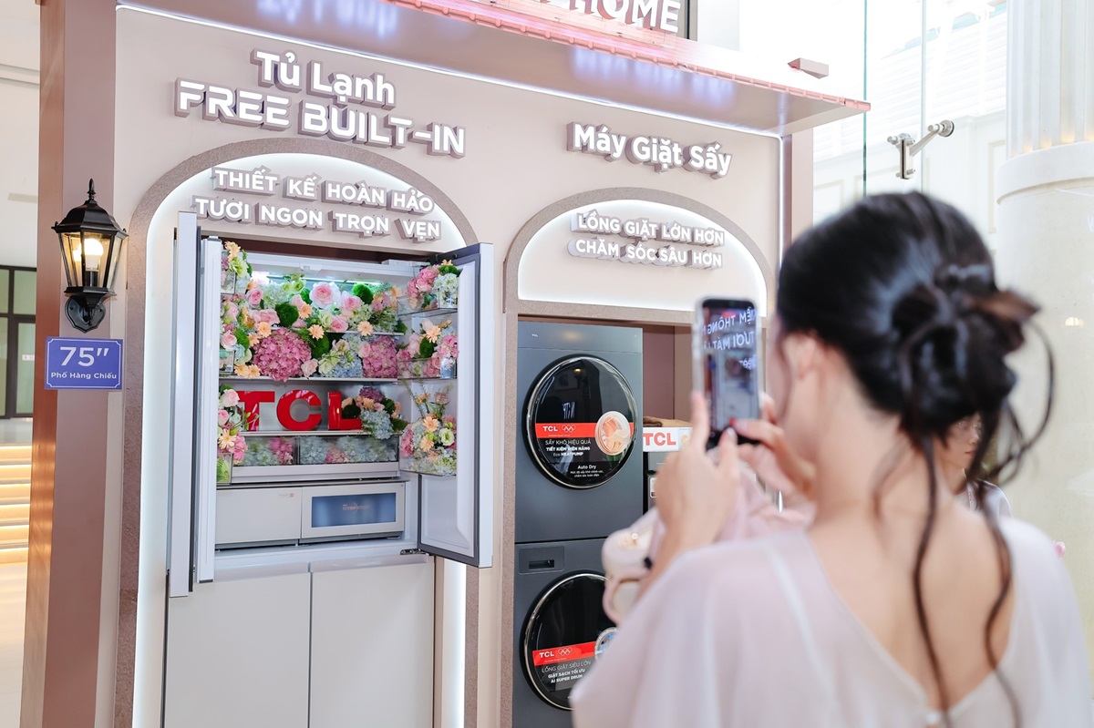 TCL tạo không gian nghệ thuật "chạm" vào dòng chảy di sản và văn hóa tại Nhà hát Hồ Gươm 3 TCL tạo không gian nghệ thuật "chạm" vào dòng chảy di sản và văn hóa tại Nhà hát Hồ Gươm - HQN 9068 1