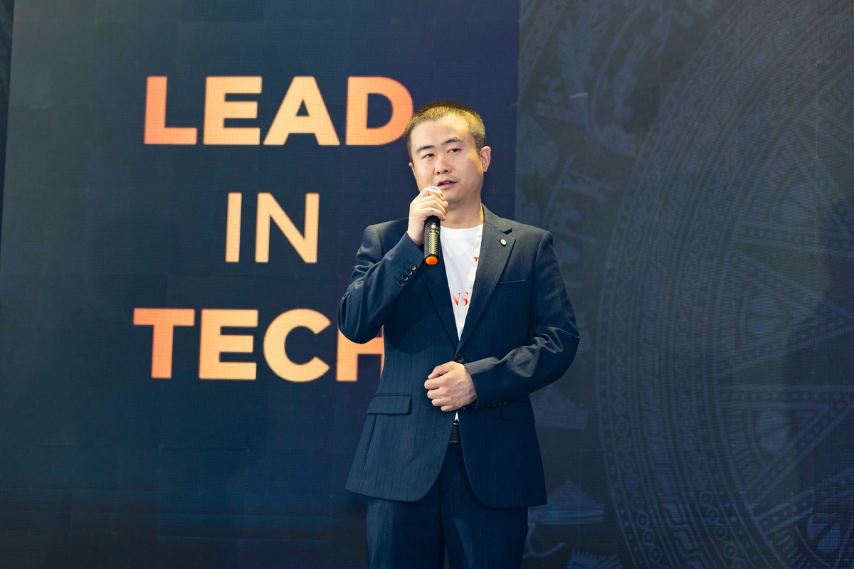 TCL và Nhà phân phối Hai Sáu Sáu cam kết phát triển mạnh thị trường phía Nam - R63C5573