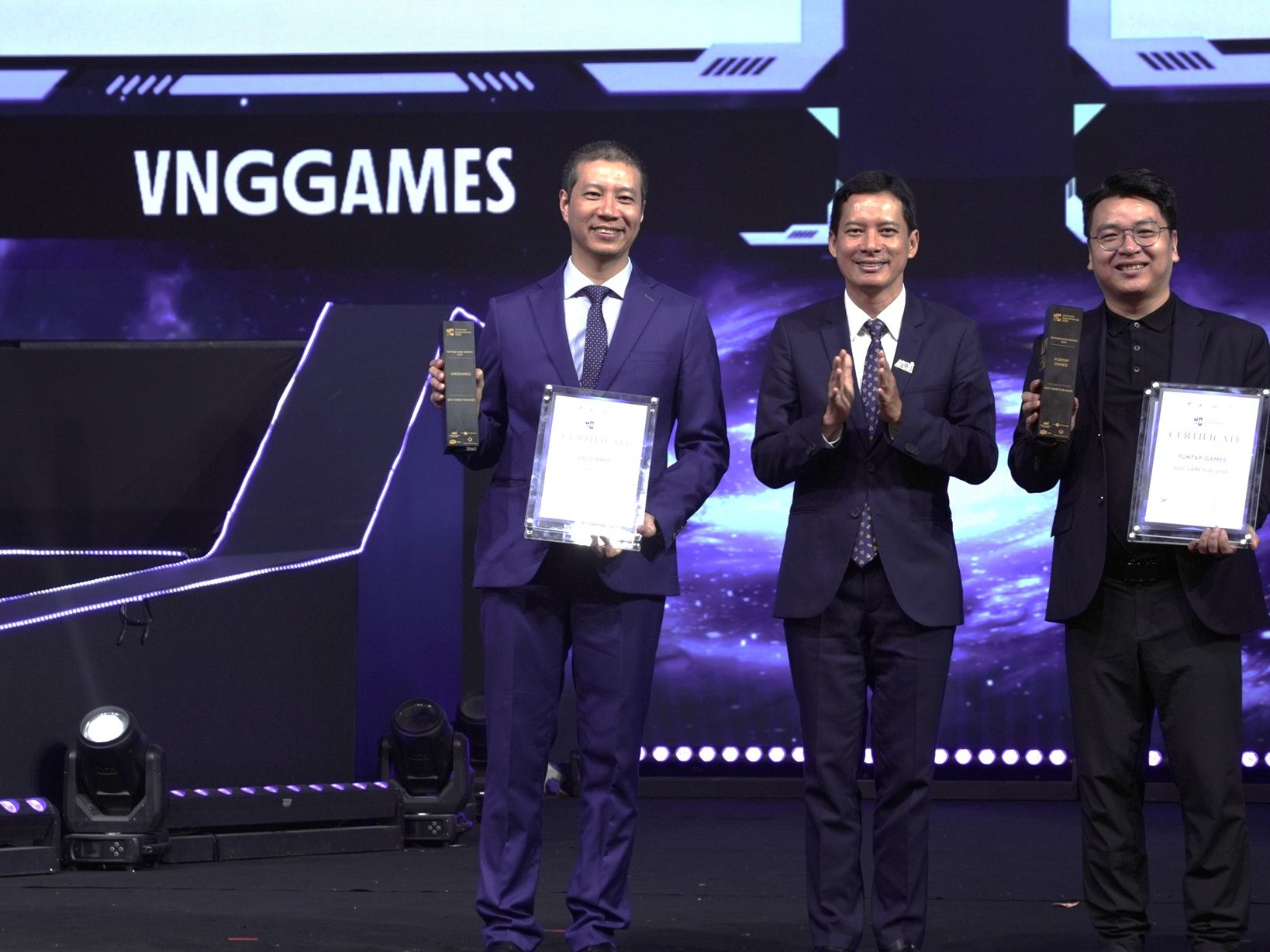 VNGGames là Nhà phát hành game xuất sắc lần thứ 4, PUBG Mobile đạt Giải thưởng thành tựu ESports Việt Nam - TAN02938