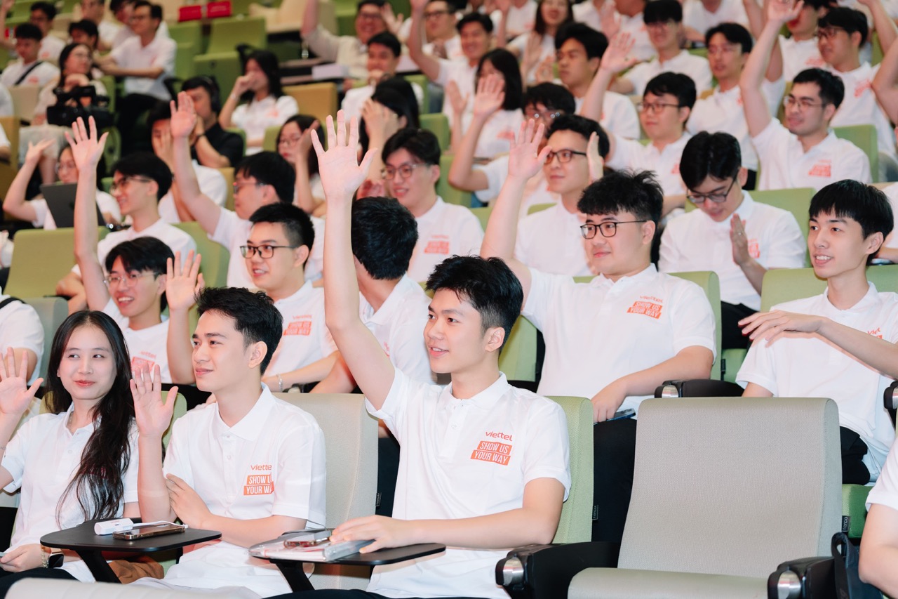 Khai giảng chương trình nhân tài Viettel Talent 2026, hơn 800 học viên xuất sắc được tuyển chọn - Viettel Talent 2026 duoc khai giang ngay 11.5 tai tru so Tap doan Viettel