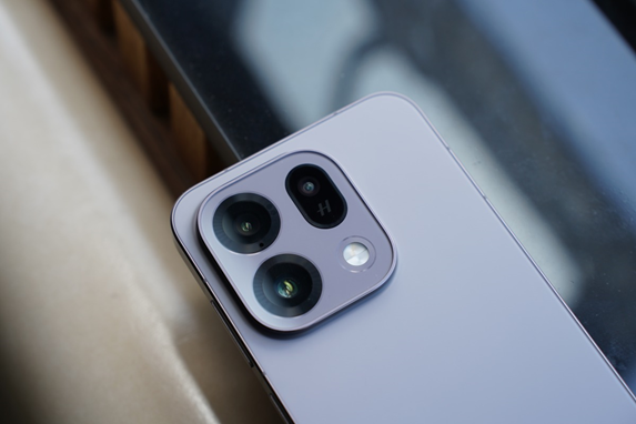 OPPO Find X9s: Nhỏ gọn, pin vô đối, nhiếp ảnh đầy cảm xúc từ Hasselblad 4 OPPO Find X9s: Nhỏ gọn, pin vô đối, nhiếp ảnh đầy cảm xúc từ Hasselblad - image 9