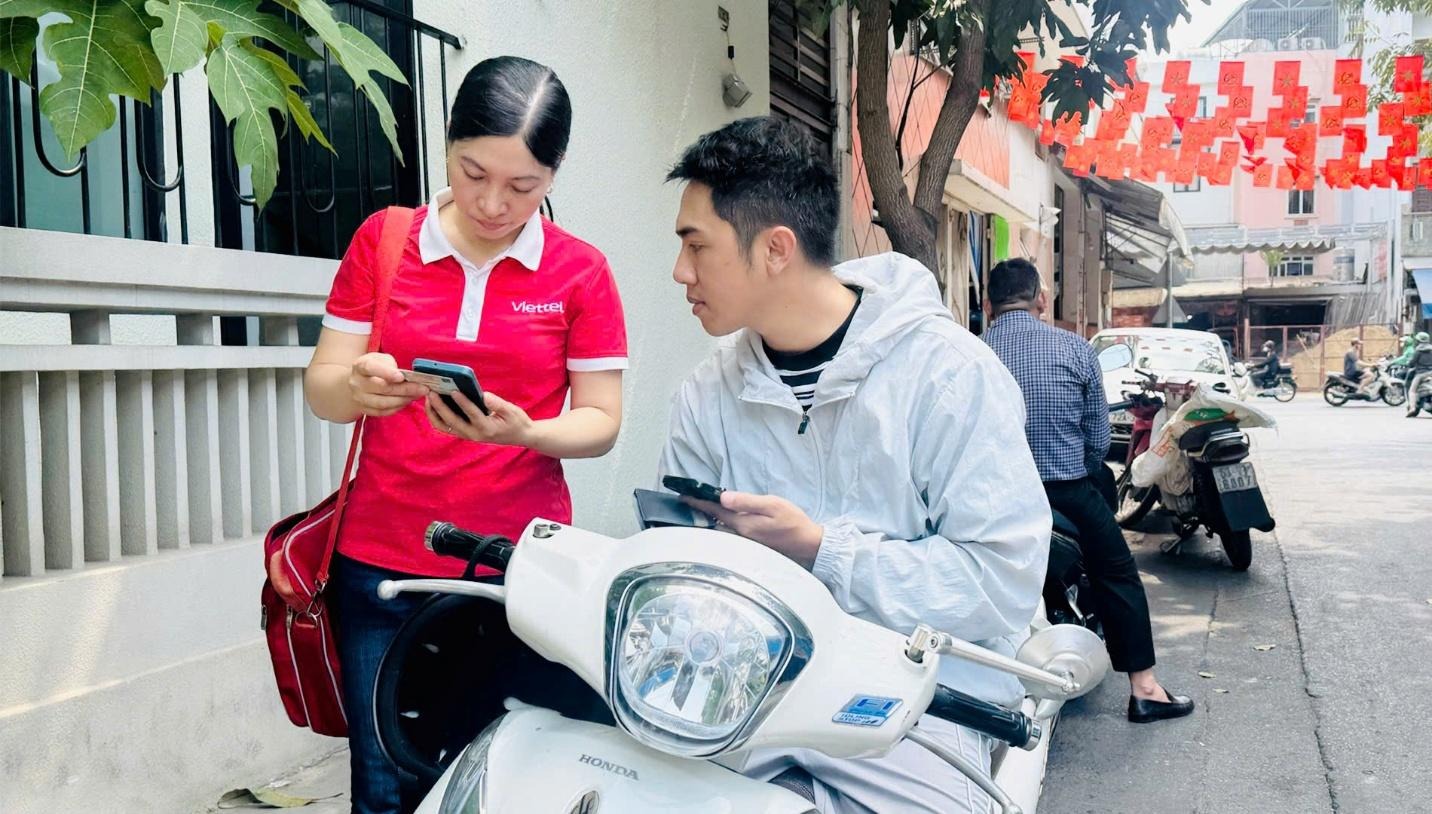 Người dùng gấp rút xác thực thuê bao trước thời hạn thu hồi số cận kề 1 Người dùng gấp rút xác thực thuê bao trước thời hạn thu hồi số cận kề - image 99