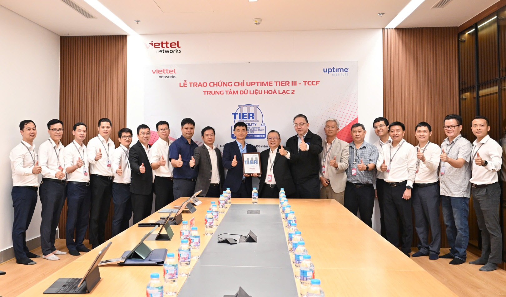 Trung tâm Dữ liệu Hòa Lạc 2 của Viettel là hạ tầng số đầu tiên tại châu Á đạt tiêu chuẩn TCCF Uptime Tier III 1 Trung tâm Dữ liệu Hòa Lạc 2 của Viettel là hạ tầng số đầu tiên tại châu Á đạt tiêu chuẩn TCCF Uptime Tier III - Anh 1 1