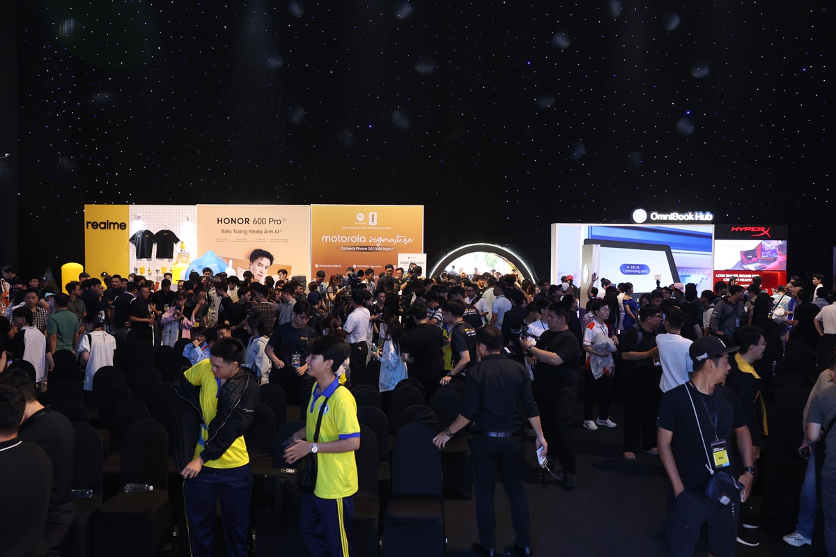 TECHWORLD by Thế Giới Di Động: Sân chơi khám phá công nghệ AI, thu hút hàng nghìn bạn trẻ 8 TECHWORLD by Thế Giới Di Động: Sân chơi khám phá công nghệ AI, thu hút hàng nghìn bạn trẻ - BZ1A5615