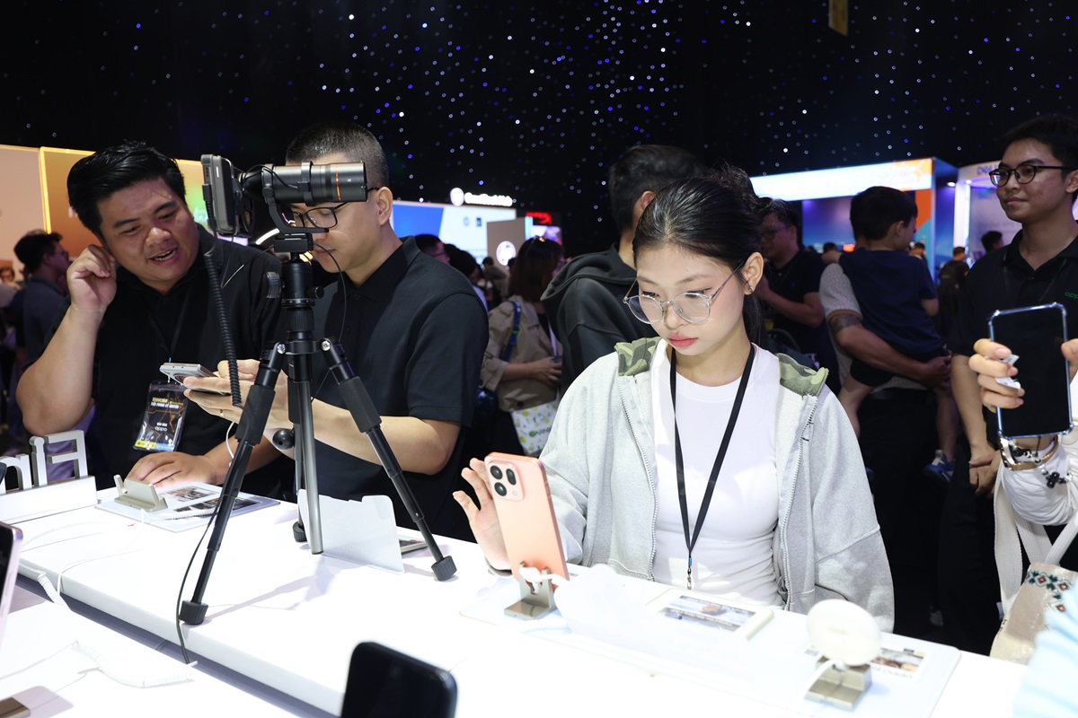 TECHWORLD by Thế Giới Di Động: Sân chơi khám phá công nghệ AI, thu hút hàng nghìn bạn trẻ 3 TECHWORLD by Thế Giới Di Động: Sân chơi khám phá công nghệ AI, thu hút hàng nghìn bạn trẻ - BZ1A5699