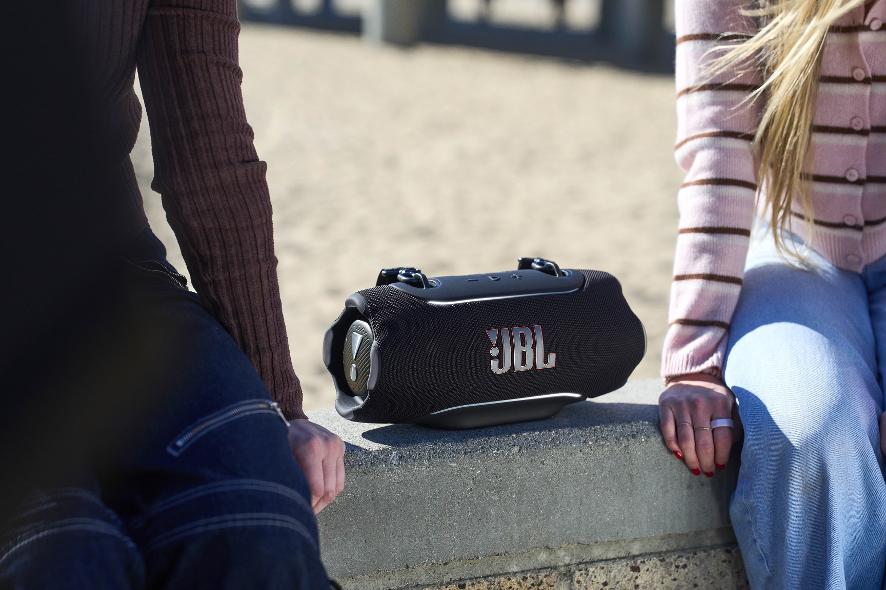 JBL Xtreme 5 và JBL Go 5 chính thức ra mắt tại Việt Nam, giá và trải nghiệm đều ngon 2 JBL Xtreme 5 và JBL Go 5 chính thức ra mắt tại Việt Nam, giá và trải nghiệm đều ngon - LS JBL XTREME5 LIFESTYLE BLACK DSC07386 x1 1