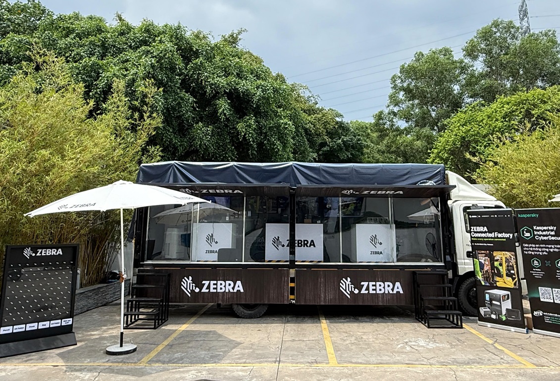 Zebra ra mắt Trung tâm Trải nghiệm di động, đưa giải pháp sản xuất thông minh đến tận khu công nghiệp cả nước 1 Zebra ra mắt Trung tâm Trải nghiệm di động, đưa giải pháp sản xuất thông minh đến tận khu công nghiệp cả nước - ZEC Van 1