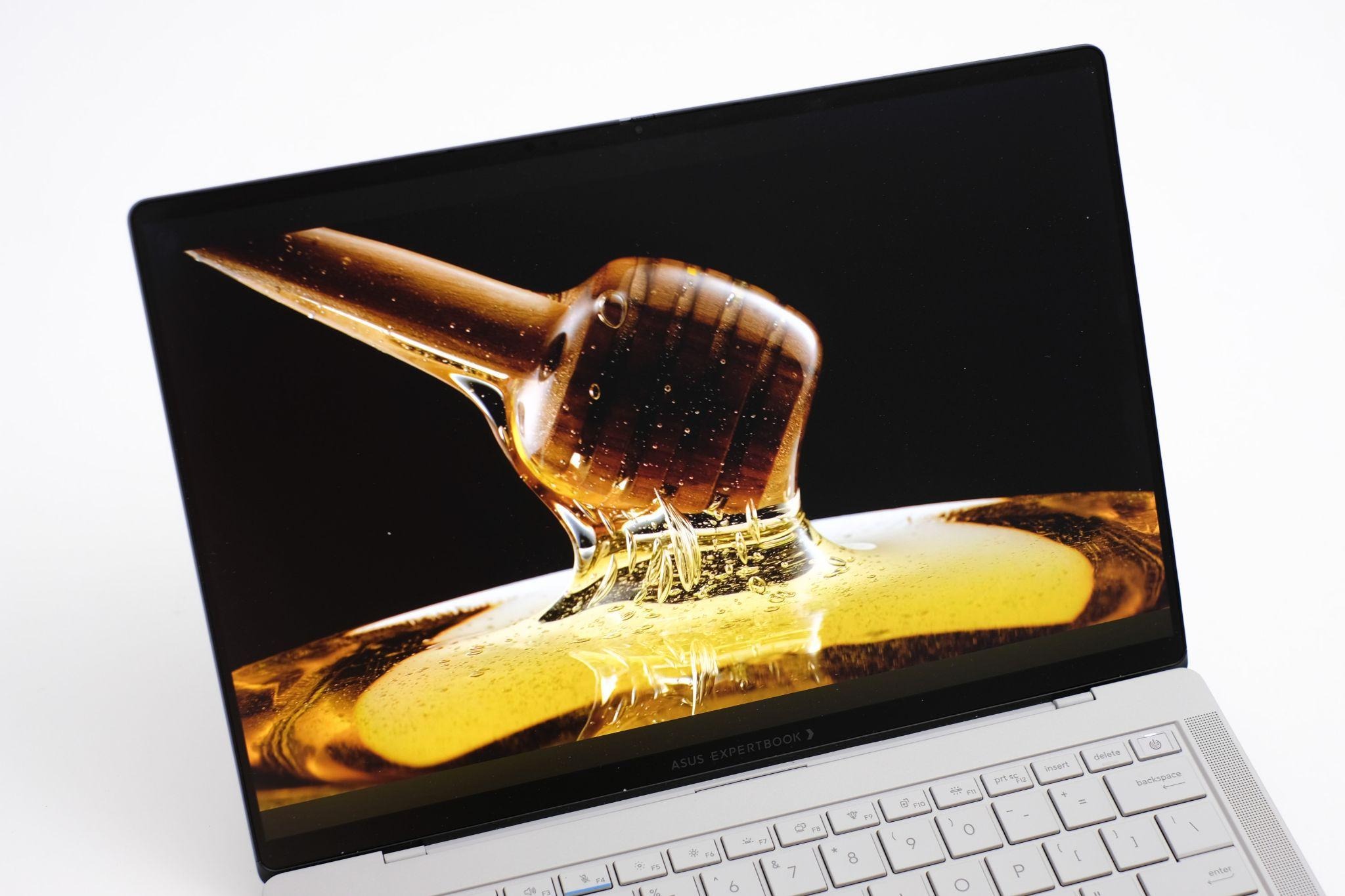 ASUS ExpertBook Ultra: Laptop giá 100 triệu đồng, hoàn hảo cho doanh nhân và lãnh đạo - image 101