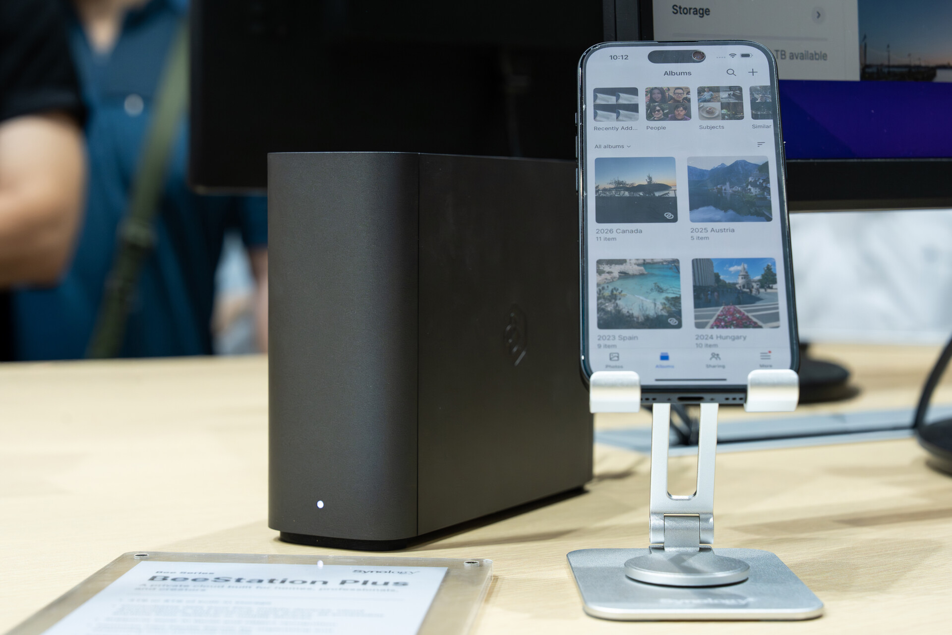 COMPUTEX 2026 - Synology giới thiệu loạt giải pháp bảo vệ dữ liệu và quản trị hạ tầng bằng AI 4 COMPUTEX 2026 - Synology giới thiệu loạt giải pháp bảo vệ dữ liệu và quản trị hạ tầng bằng AI - synology bee station