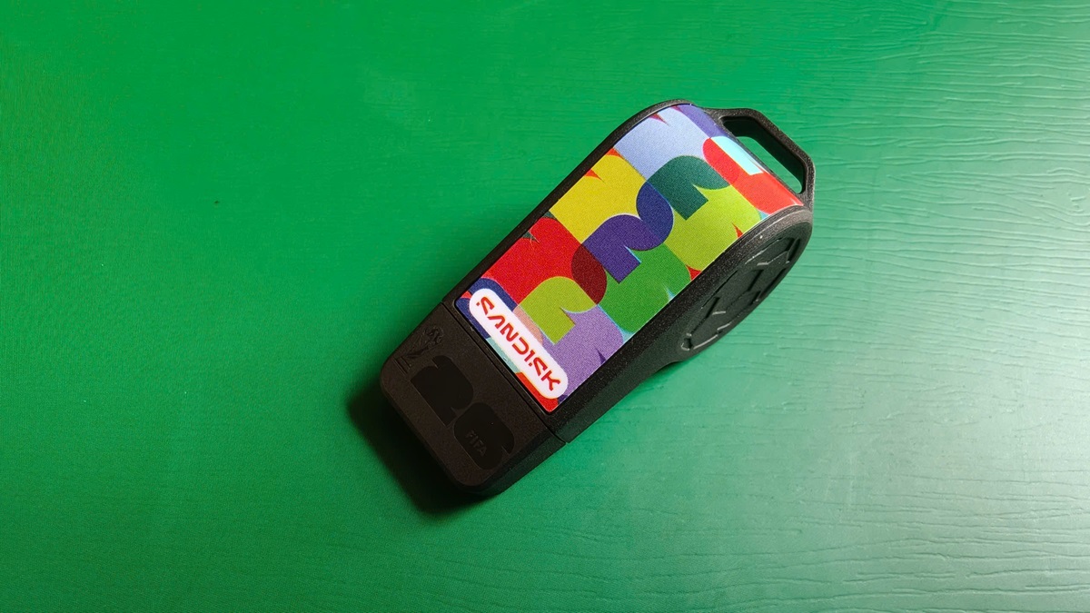 Nhanh tay sưu tập SanDisk USB-C Flash Drive phiên bản FIFA World Cup 2026 dành cho người hâm mộ bóng đá 4 Nhanh tay sưu tập SanDisk USB-C Flash Drive phiên bản FIFA World Cup 2026 dành cho người hâm mộ bóng đá - z7932601796055 ab778564a27e6fea94b7bbc229d9398a