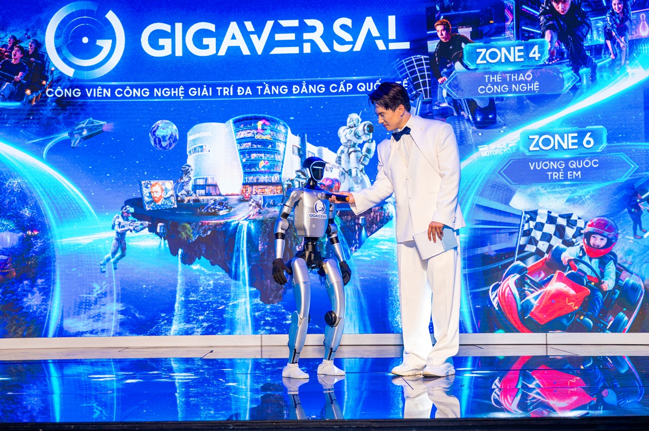 Ấn tượng các trò chơi thực tế ảo, đa cảm giác mạnh tại công viên giải trí đa tầng đẳng cấp quốc tế Gigaversal vừa ra mắt tại TP.HCM - 5 Dai su thuong hieu Gigaversal robot AI Gaga tro chuyen cung khan gia