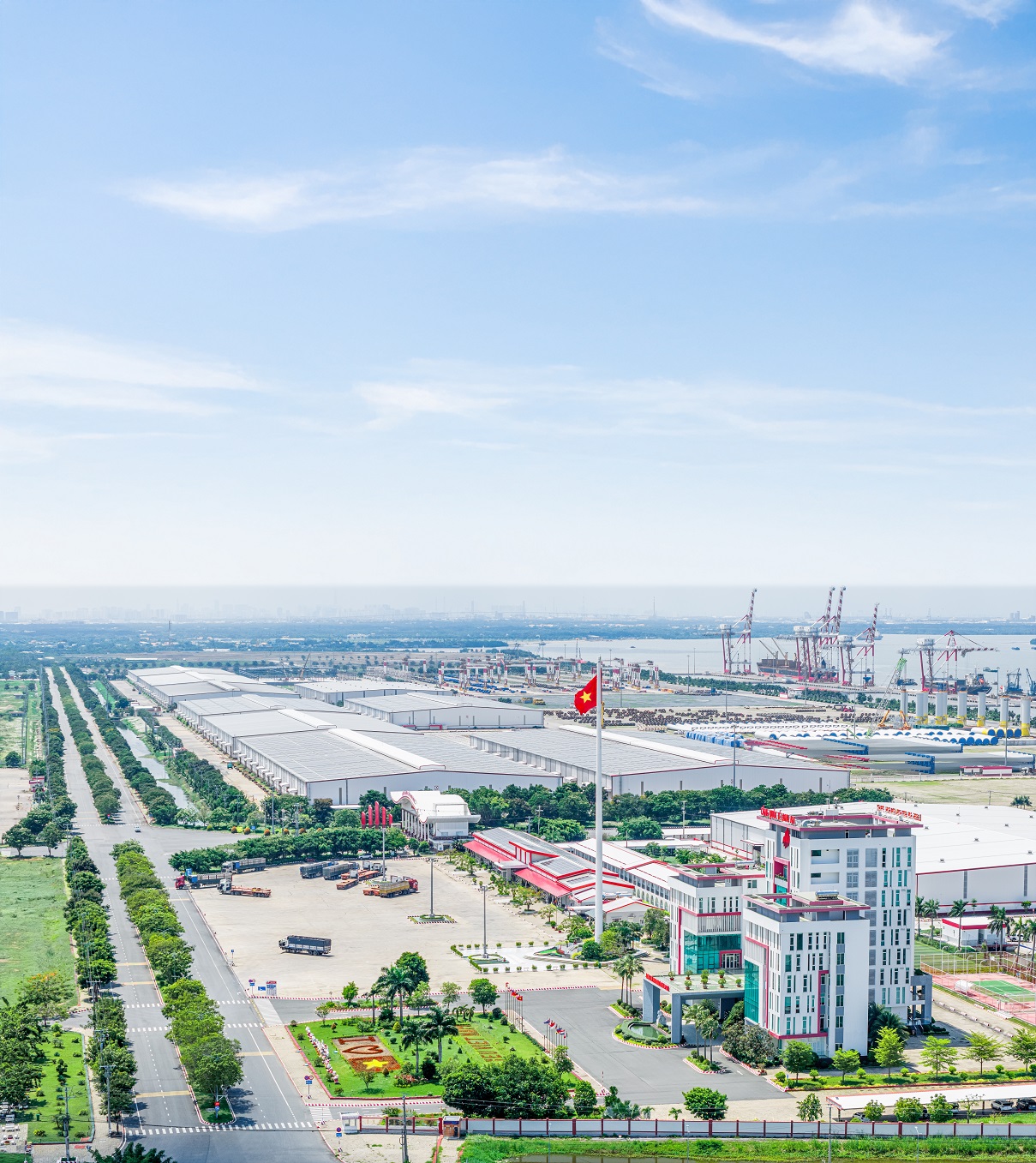 Cảng Quốc tế Long An nhận giải thưởng "Công ty Cảng xanh thông minh - 2026" 1 Cảng Quốc tế Long An nhận giải thưởng "Công ty Cảng xanh thông minh - 2026" - Cac sang kien Cang xanh va Cang thong minh duoc trien khai dong bo tai Cang Quoc te Long An