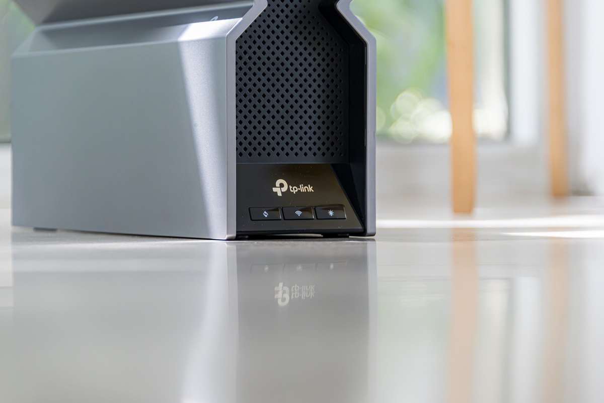 Giải thưởng Editor's Choice Award Mid 2026: TP-Link Archer BE800 - Router Wi-Fi 7 cao cấp xuất sắc 10 Giải thưởng Editor's Choice Award Mid 2026: TP-Link Archer BE800 - Router Wi-Fi 7 cao cấp xuất sắc - DSC4649