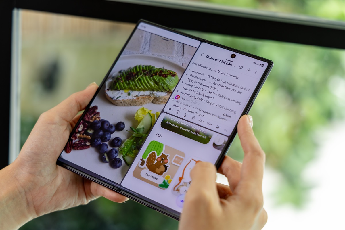 Ra mắt Galaxy Z Fold8 Ultra, Galaxy Z Fold8 và Galaxy ZFlip8 - mỗi phiên bản cho trải nghiệm "gập" khác biệt - Da cua so song song