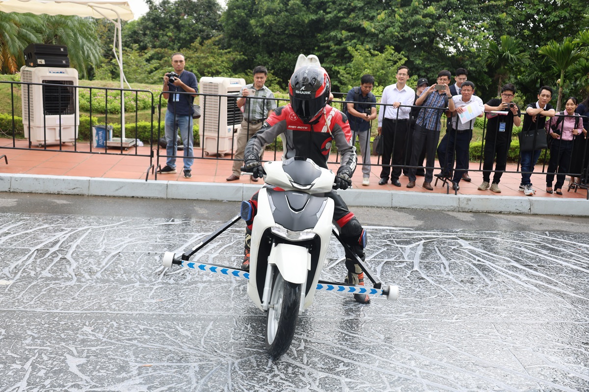 Công bố nghiên cứu hệ thống chống bó cứng phanh (ABS) nâng cao an toàn giao thông cho người đi xe máy - IMG 2025