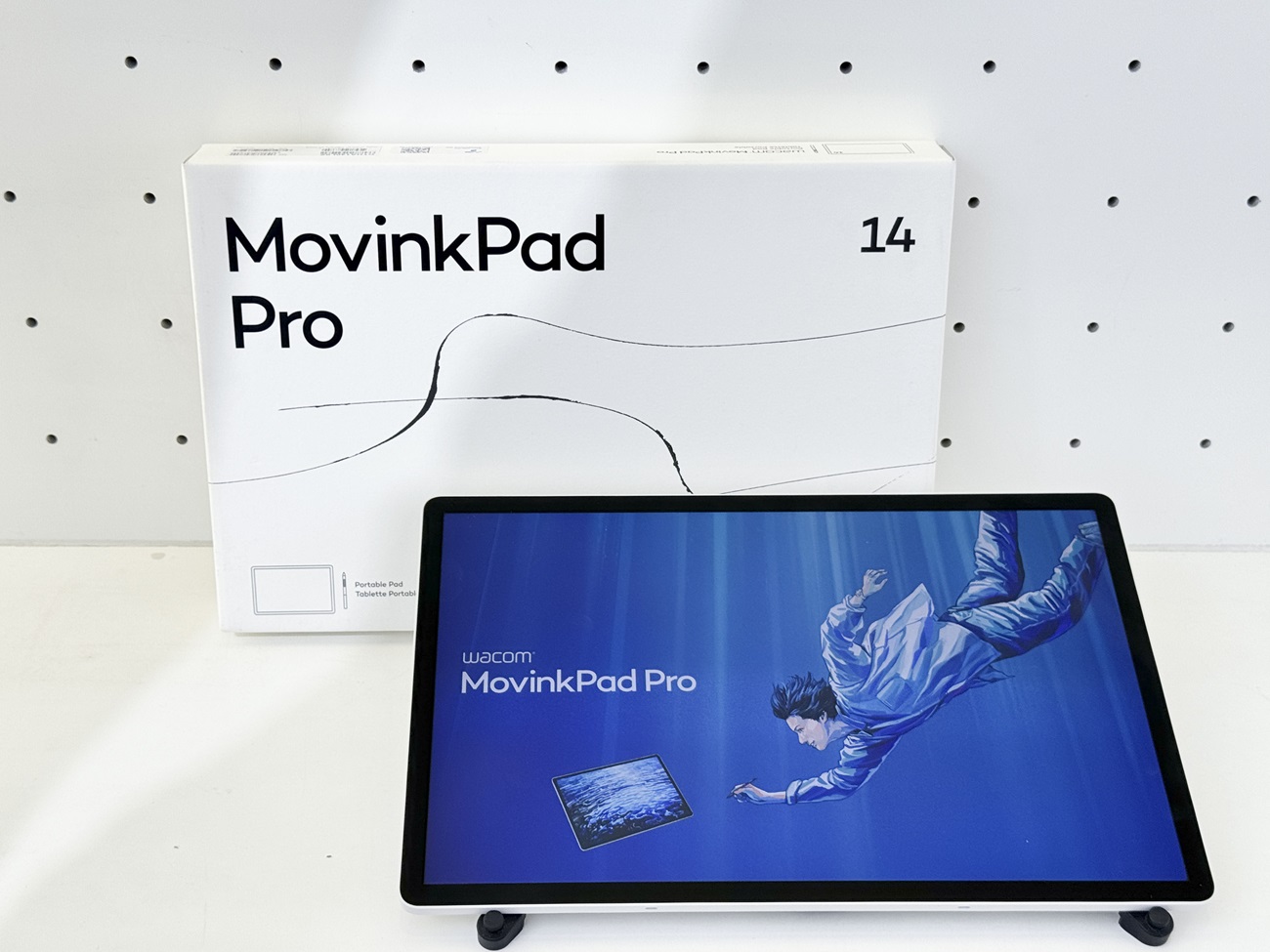 Wacom MovinkPad Pro 14 - Thiết bị All-in-one sáng tạo di động thực thụ 1 Wacom MovinkPad Pro 14 - Thiết bị All-in-one sáng tạo di động thực thụ - IMG 2995