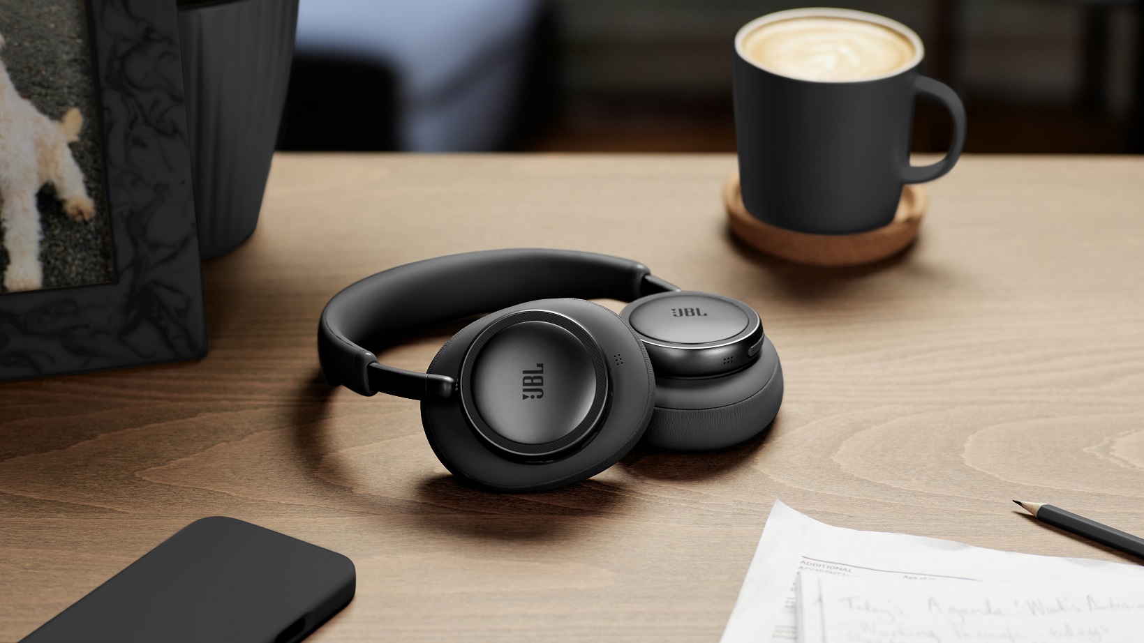 Bộ đôi tai nghe không dây JBL Live 780NC và JBL Live 680NC công nghệ chống ồn True ANC 2.0 chính thức mở bán 7 Bộ đôi tai nghe không dây JBL Live 780NC và JBL Live 680NC công nghệ chống ồn True ANC 2.0 chính thức mở bán -
