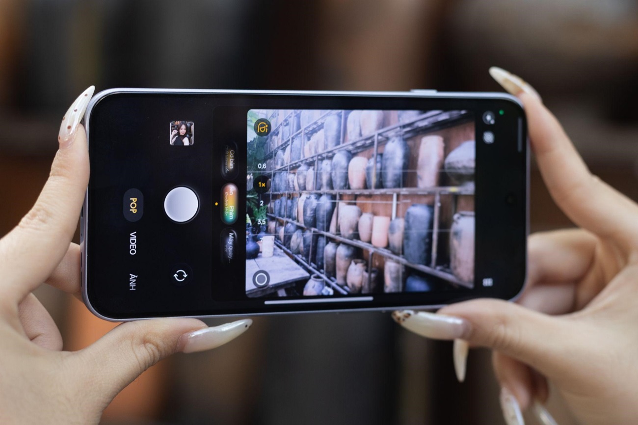 OPPO Reno16 F: Khi digicam và studio sáng tạo cùng tồn tại trong một chiếc điện thoại xinh xắn 2 OPPO Reno16 F: Khi digicam và studio sáng tạo cùng tồn tại trong một chiếc điện thoại xinh xắn - Re3