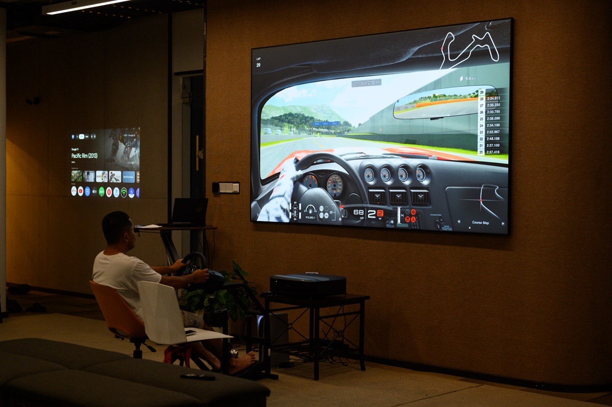 Dải máy chiếu Epson Lifestudio, đáp ứng xu hướng giải trí đa dạng mọi thành viên trong gia đình 3 Dải máy chiếu Epson Lifestudio, đáp ứng xu hướng giải trí đa dạng mọi thành viên trong gia đình - tinhte khang offline epson 02