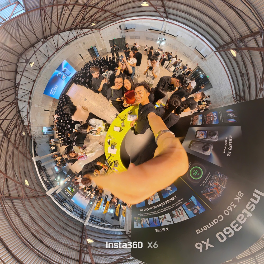Insta360 X6 cao cấp, quay video 360° độ phân giải 8K, bắt trọn mọi chi tiết 8 Insta360 X6 cao cấp, quay video 360° độ phân giải 8K, bắt trọn mọi chi tiết - 1786698626918 2293388118931018808 8683977677890331496 415a08ecc63ed0bd96e18546c6b007ec