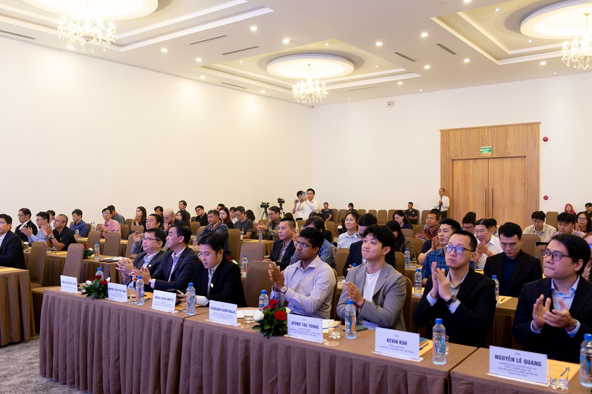 iTECH EXPO 2026: Kết nối phần cứng - phần mềm, "thổi hồn" tạo sản phẩm Make in Vietnam 1 iTECH EXPO 2026: Kết nối phần cứng - phần mềm, "thổi hồn" tạo sản phẩm Make in Vietnam - DSCF6667