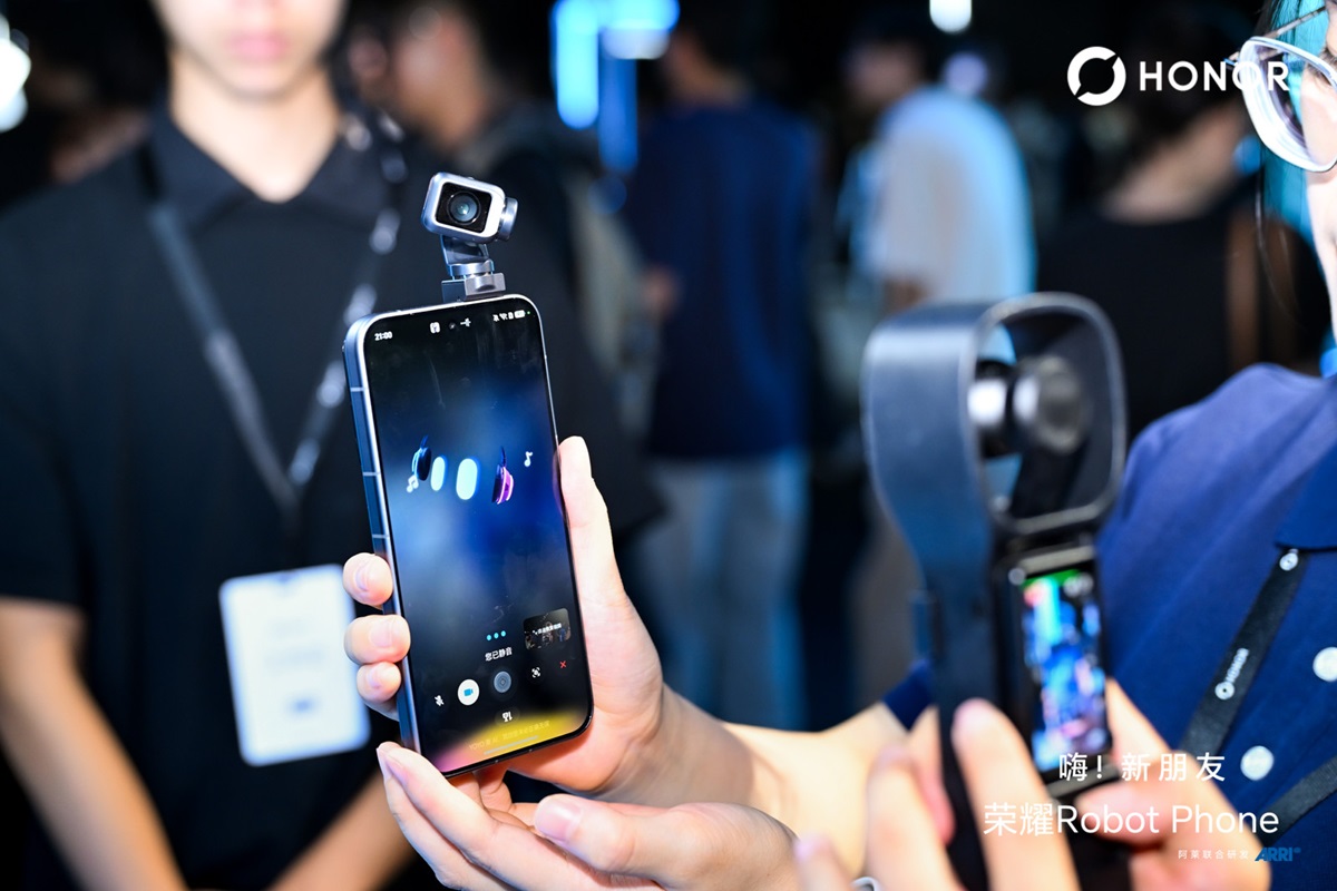 HONOR trình làng Robot Phone đầu tiên tích hợp gimbal cơ học, nâng tầm quay phim chuyên nghiệp 2 HONOR trình làng Robot Phone đầu tiên tích hợp gimbal cơ học, nâng tầm quay phim chuyên nghiệp - IMG 3077