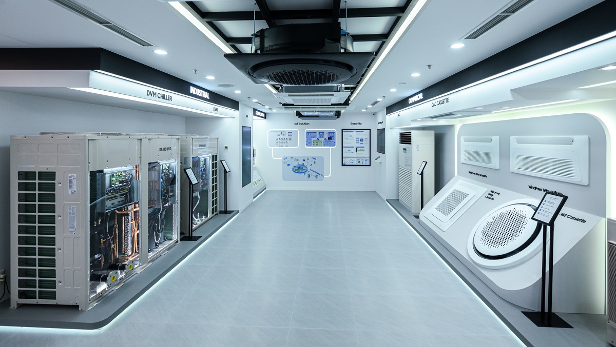 Samsung Electronics khai trương Business Experience Studio tại Việt Nam, giải pháp công nghệ toàn diện cho doanh nghiệp đã sẵn sàng 12 Samsung Electronics khai trương Business Experience Studio tại Việt Nam, giải pháp công nghệ toàn diện cho doanh nghiệp đã sẵn sàng - Photo14 DSC 3193