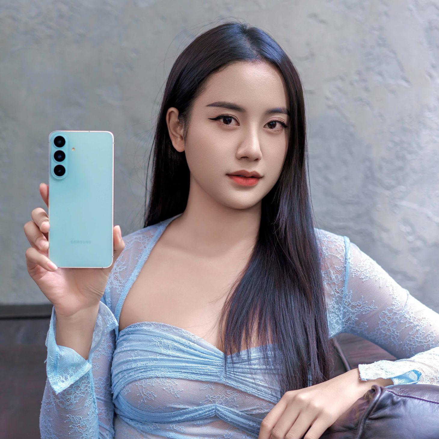 Samsung Galaxy S26 FE, flagship gọn nhẹ của Samsung, giá từ 18,99 triệu đồng 4 Samsung Galaxy S26 FE, flagship gọn nhẹ của Samsung, giá từ 18,99 triệu đồng - d8892d5a 4318 4146 89d4 dd4bf9c1f31d