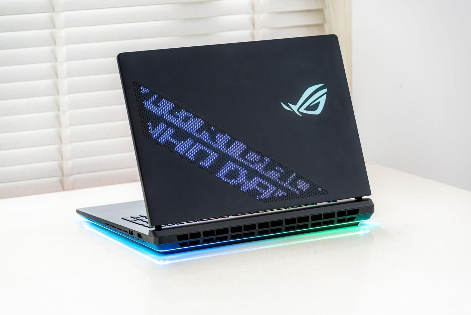 Mở bán ROG Strix SCAR 18 (2026) - chiếc laptop gaming mạnh nhất, xứng mức giá 180 triệu đồng 6 Mở bán ROG Strix SCAR 18 (2026) - chiếc laptop gaming mạnh nhất, xứng mức giá 180 triệu đồng - image 12