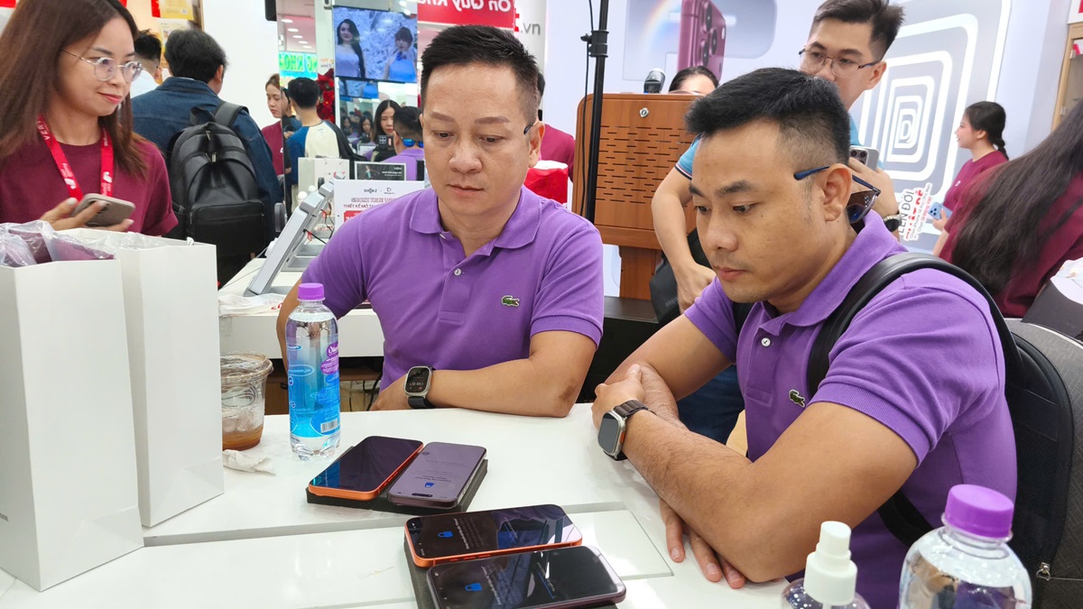 Di Động Việt rộn ràng mở bán iPhone 18 Pro Series, ưu đãi đến 9,5 triệu đồng 2 Di Động Việt rộn ràng mở bán iPhone 18 Pro Series, ưu đãi đến 9,5 triệu đồng - 1789730175261 2293388118931018808 7441676908612188589 8d290679b69934205e62f27cebc3004b