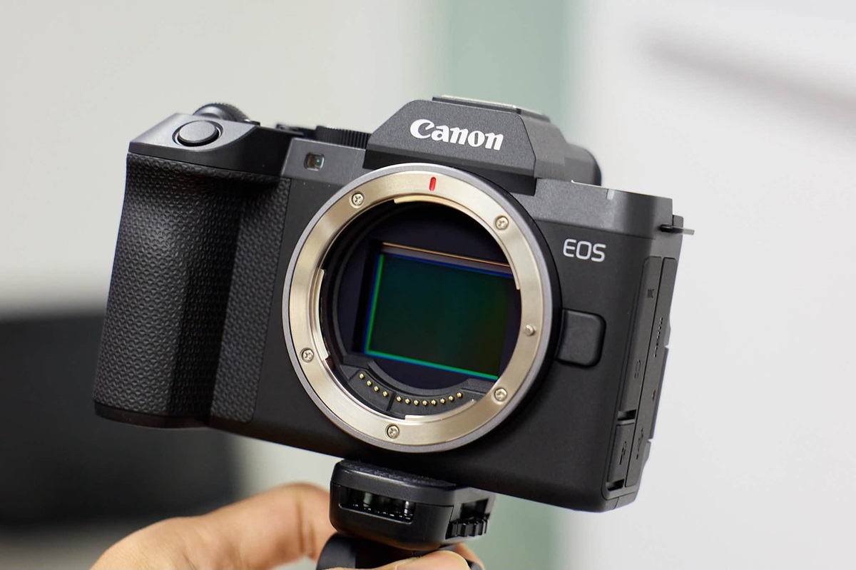 EOS R8 Mark II - Máy ảnh nhỏ gọn, công nghệ cao cấp, nhiều tính năng thông minh cho nhà sáng tạo 2 EOS R8 Mark II - Máy ảnh nhỏ gọn, công nghệ cao cấp, nhiều tính năng thông minh cho nhà sáng tạo - 812132876 10226657946114564 3699885794288346916 n
