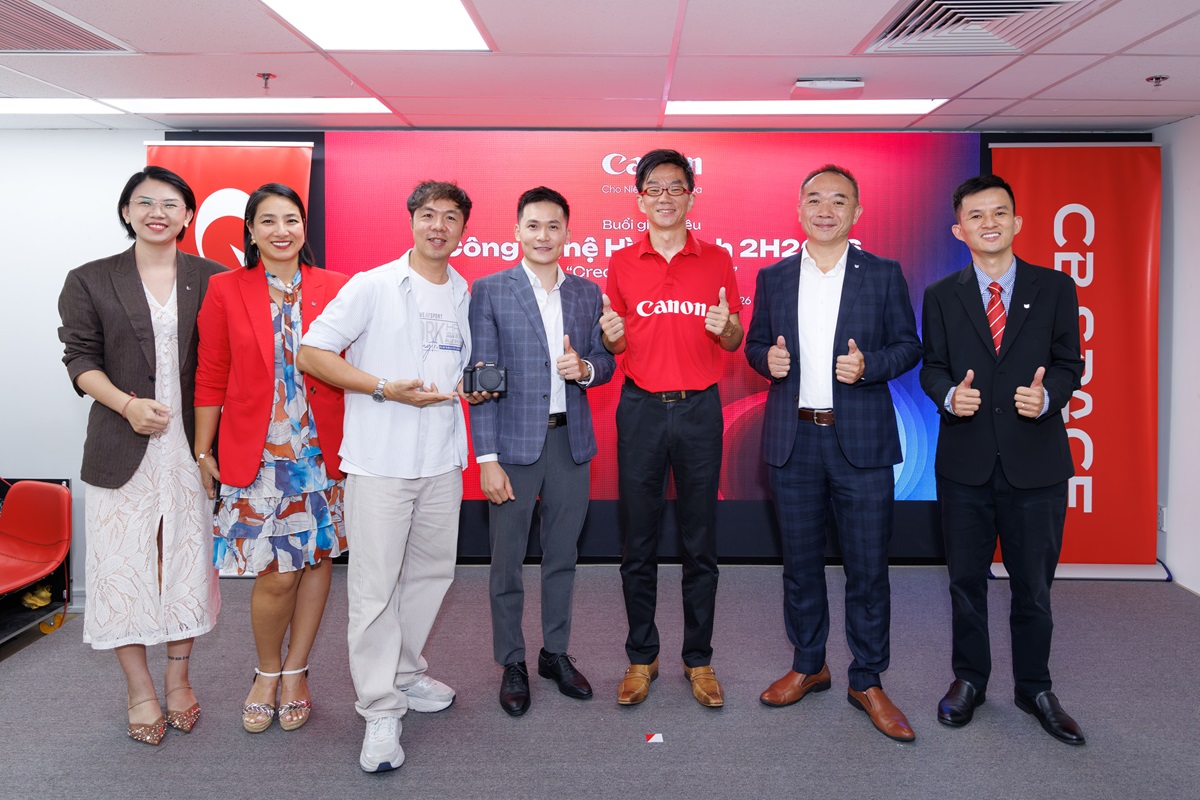 EOS R8 Mark II - Máy ảnh nhỏ gọn, công nghệ cao cấp, nhiều tính năng thông minh cho nhà sáng tạo 1 EOS R8 Mark II - Máy ảnh nhỏ gọn, công nghệ cao cấp, nhiều tính năng thông minh cho nhà sáng tạo - IMG 0056