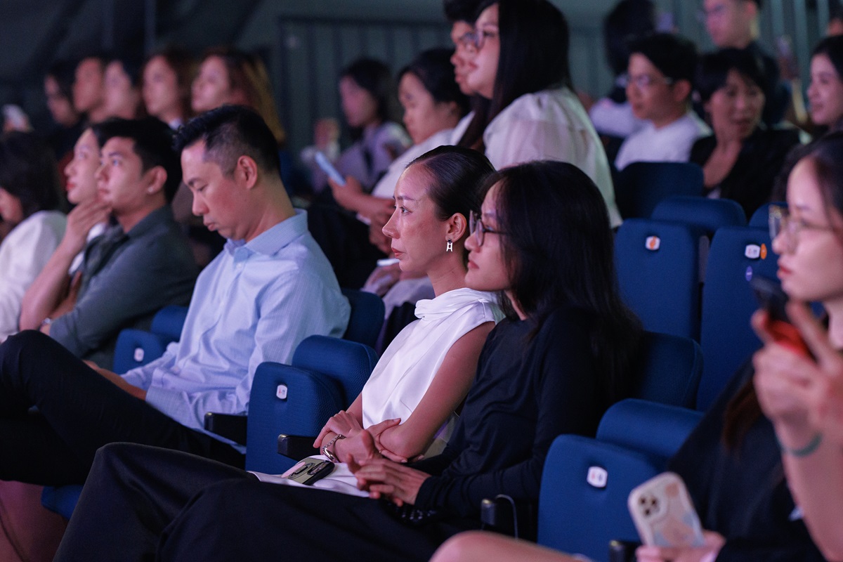 Chuẩn hóa nghiệp vụ cho người làm Livestream & Truyền thông số 2 Chuẩn hóa nghiệp vụ cho người làm Livestream & Truyền thông số - NTP 2222