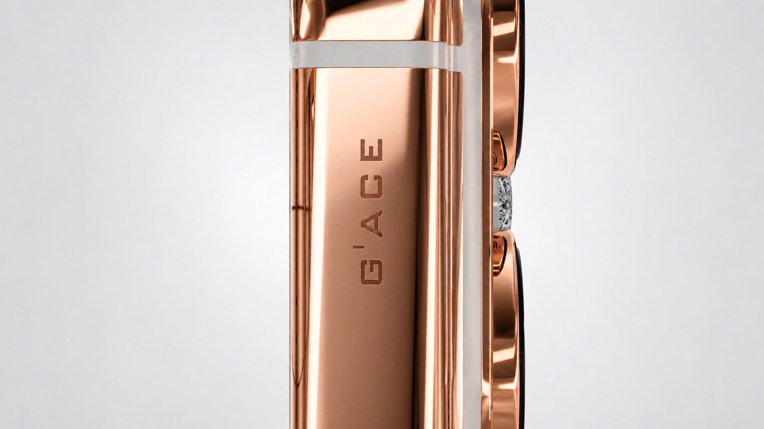 iPhone 18 Pro và iPhone 18 Pro Max bespoke, bản iPhone xa xỉ của nhà chế tác Thắng Eric đã sẵn sàng 6 iPhone 18 Pro và iPhone 18 Pro Max bespoke, bản iPhone xa xỉ của nhà chế tác Thắng Eric đã sẵn sàng - gace iphone 18 pro bespoke 51