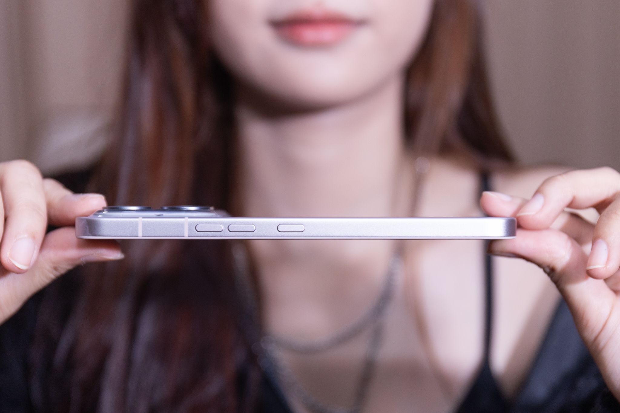 Đánh giá Nothing Phone (4a) Pro: Một chiếc điện thoại có gu cho người chán sự đơn điệu 3 Đánh giá Nothing Phone (4a) Pro: Một chiếc điện thoại có gu cho người chán sự đơn điệu - image 62
